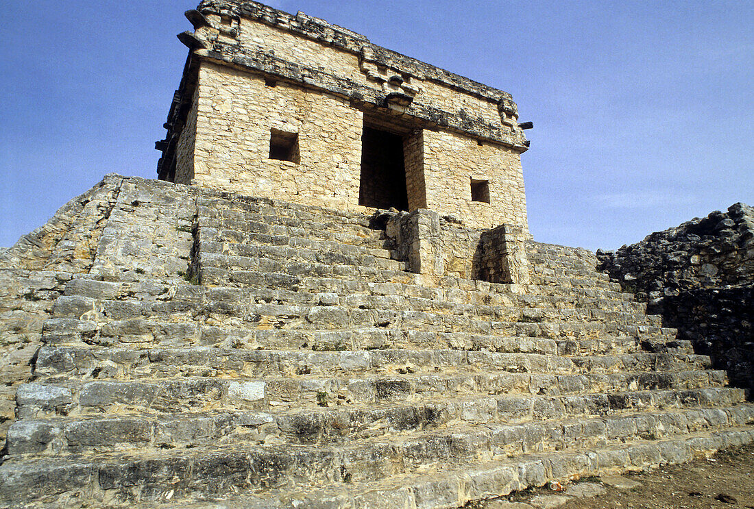 Temple of the Seven Dolls, Maya archaeological site of Dzibilchaltún. Yucatán, Mexico