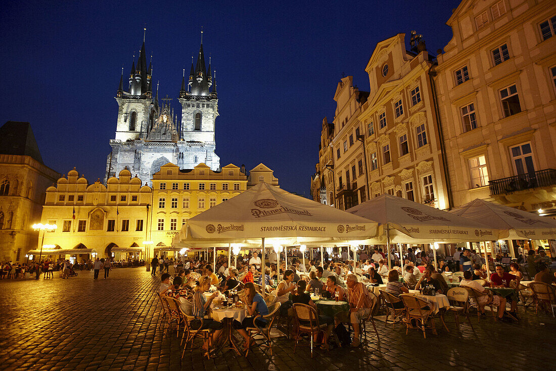 Tyn-Kirche in Staromestske Namesti (Altstädter Ring), Prag, Tschechische Republik