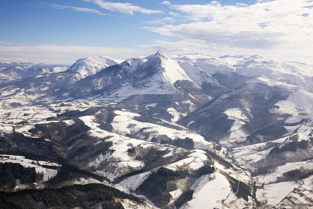 Berg Txindoki, Aralar-Gebirge, Schnee, Ataun. Guipuzcoa, Baskenland, Spanien