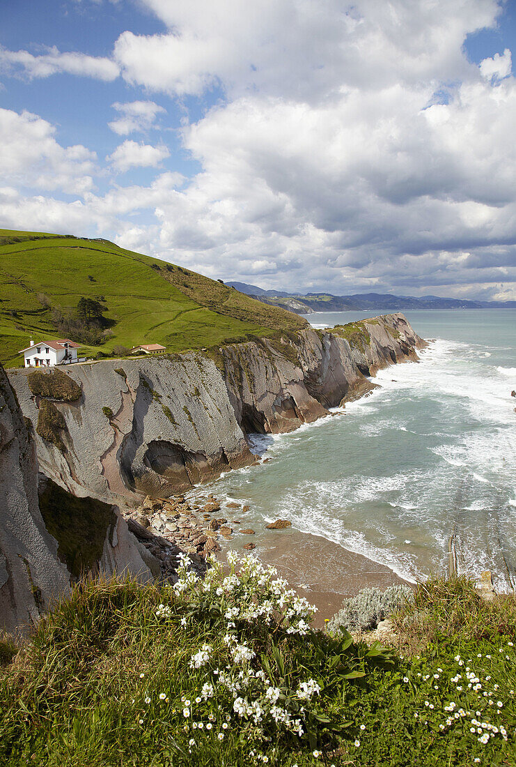 Flysh-Gesteinsschichten, Zumaia, Guipuzcoa, Baskenland, Spanien