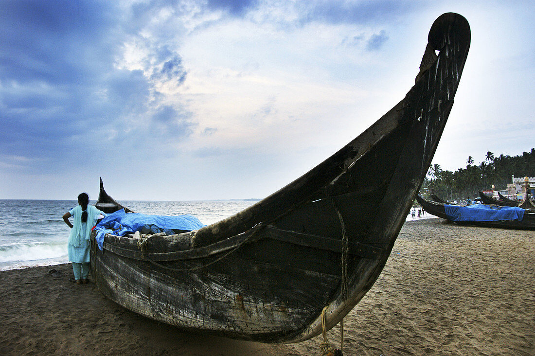 India. Trivandrum. Waiting for the monsoon on the beach of Kovalam.
