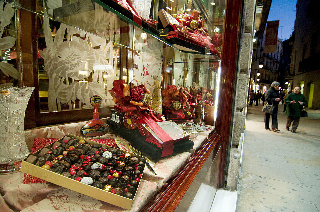 Shop window with chocolat sweets  Ghotic district,  Barcelona  Catalonia  Spain