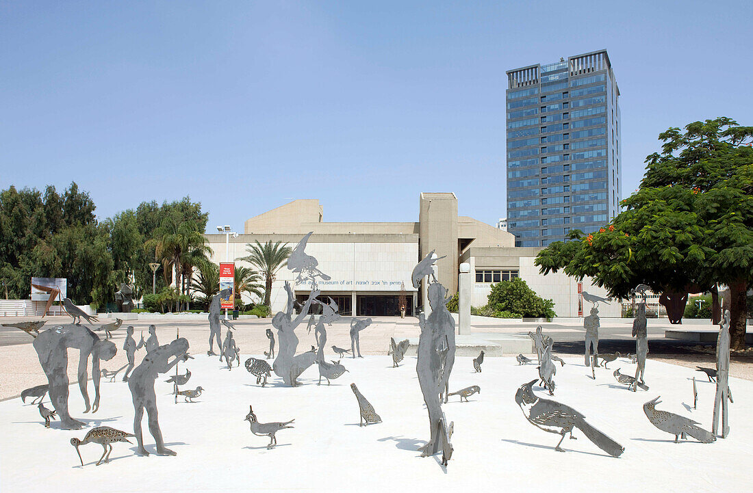 Sculpture garden museum of art. Tel aviv. Israel.