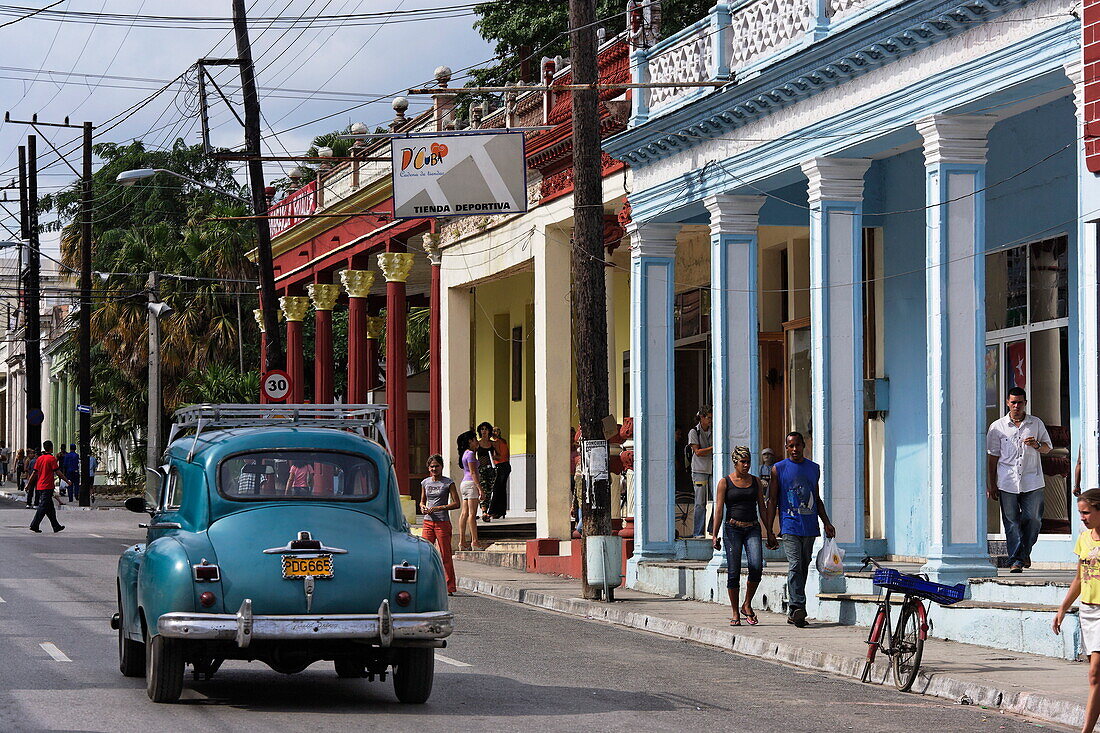 Street scene, Pinar del Rio, Pinar del Rio, Cuba, West Indies