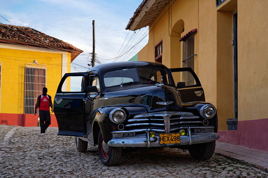 Vintage car, Trinidad, Sancti Spiritus, Cuba, West Indies