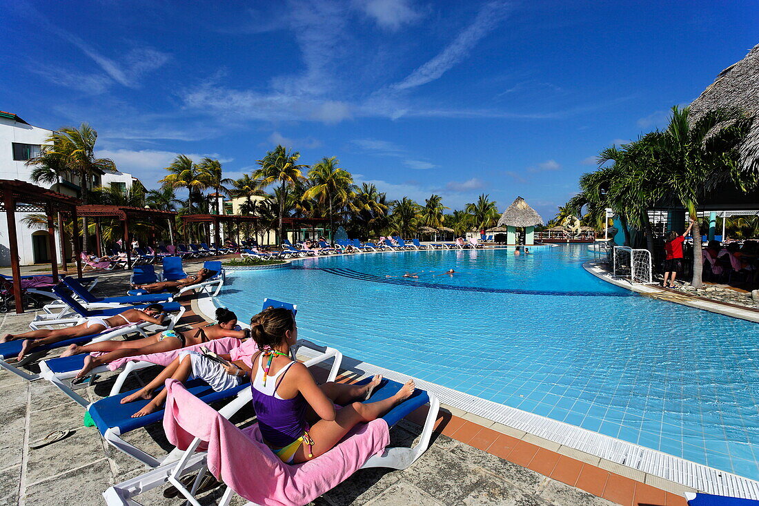 Swimming pool, Hotel NH Krystal Laguna Villas and Resort, Cayo Coco, Ciego de Avila, Cuba, West Indies