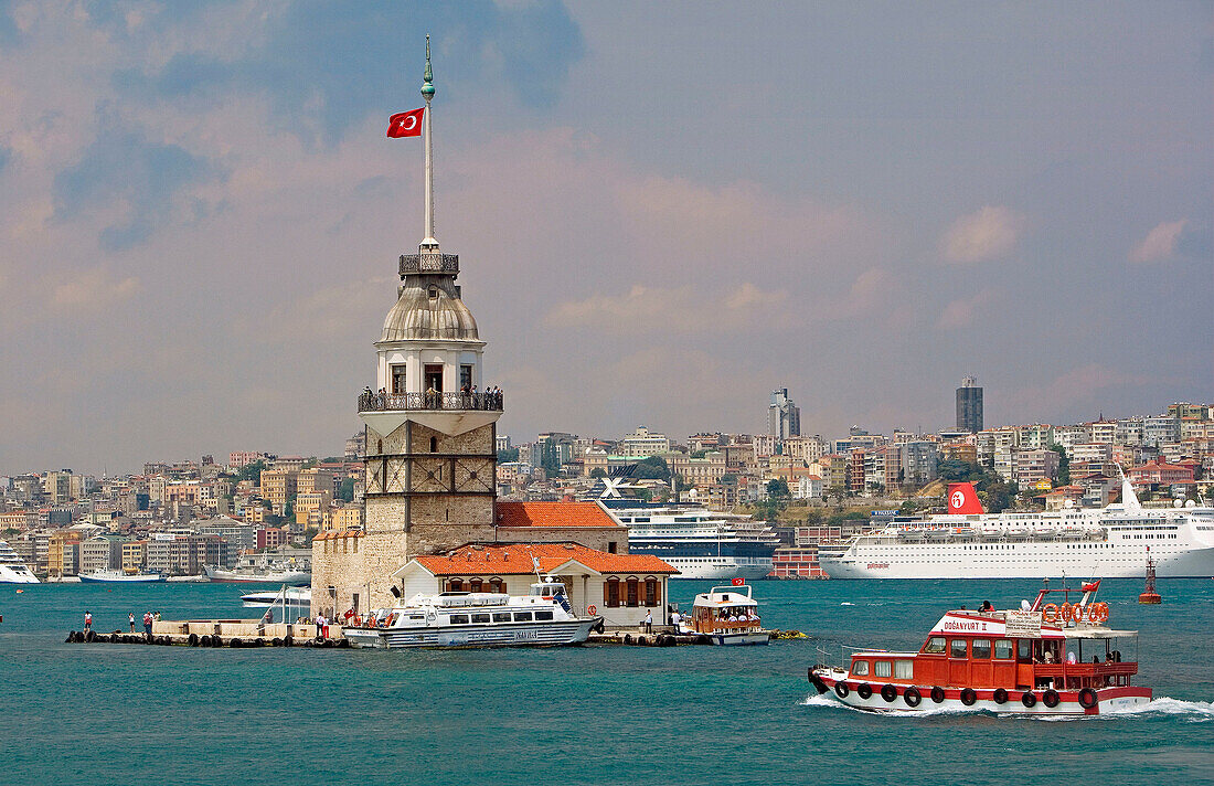 Kiz Kulesi (Maiden´s Tower) island with Beyoglu district in background,  Istanbul,  Turkey