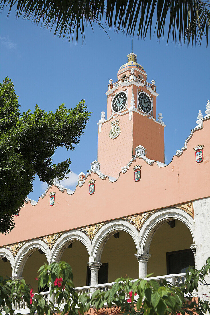 Palacio Municipal and Ayuntamiento, Town Hall, Plaza Mayor, Zocalo, Merida, capital of Yucatan State, Mexico