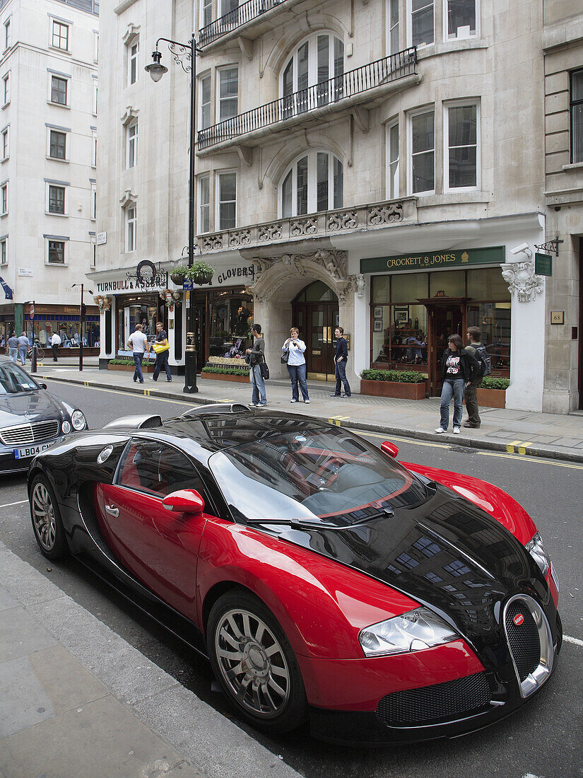 UK, Britain, England, London, St  Jamess, Bugatti sports car