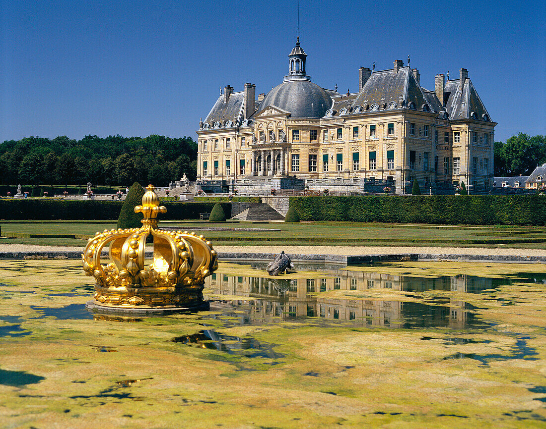 Chateau and Gardens, Vaux-le-vicomte, The Loire, France
