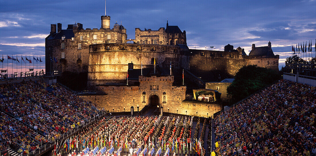 The Edinburgh Military Tattoo Year 2000, Edinburgh Castle, Lothian, UK, Scotland