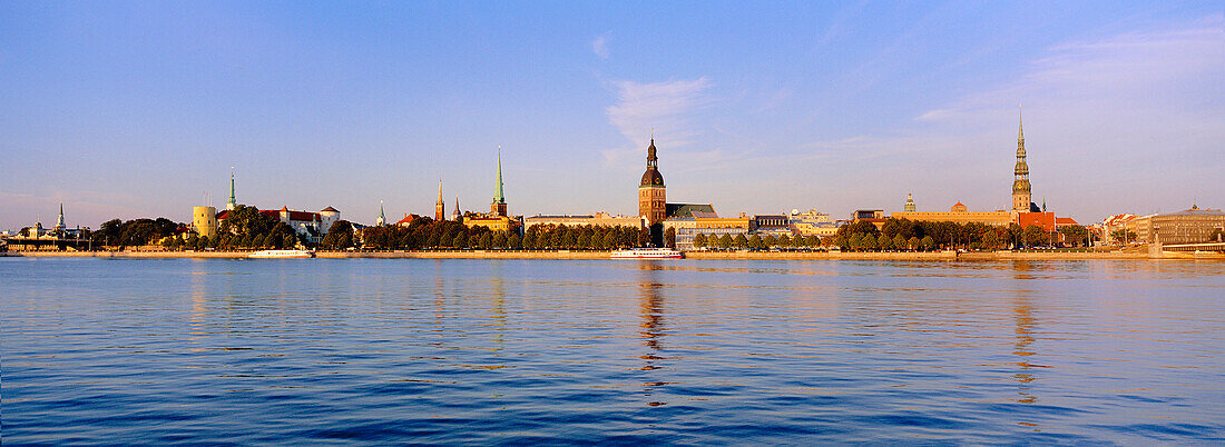 CITY SKYLINE VIEW ACROSS DAUGAVA RIVER, RIGA, LATVIA