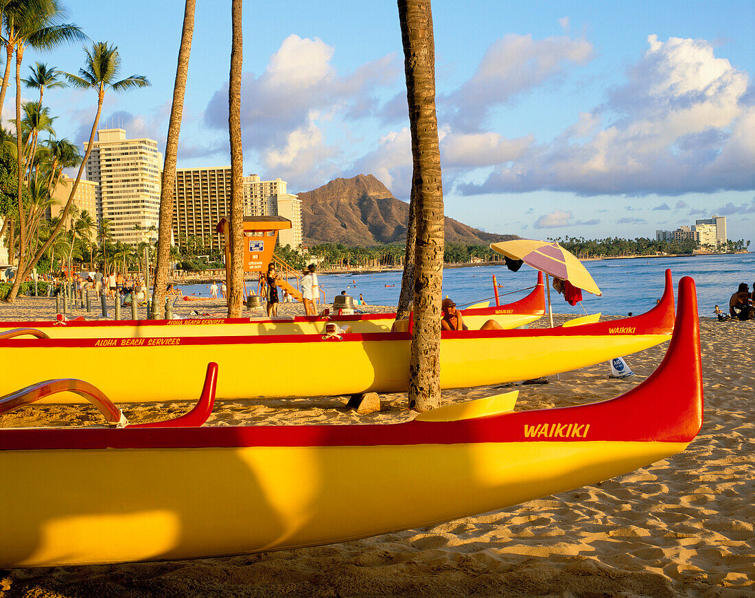 Polynesian outrigger boats on Waikiki Beach in Honolulu, Oahu Island, Hawaii, Usa
