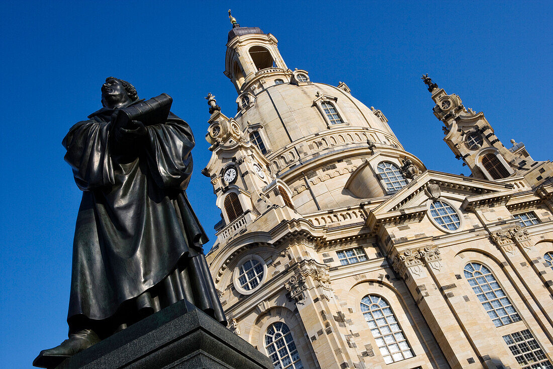 Martin Luther Statue vor Frauenkirche, Dresden, Sachsen, Deutschland