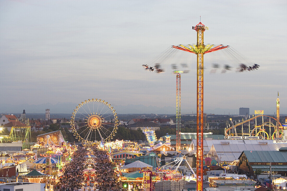 Oktoberfest, Blick über die Theresienwiese, München, Bayern, Deutschland