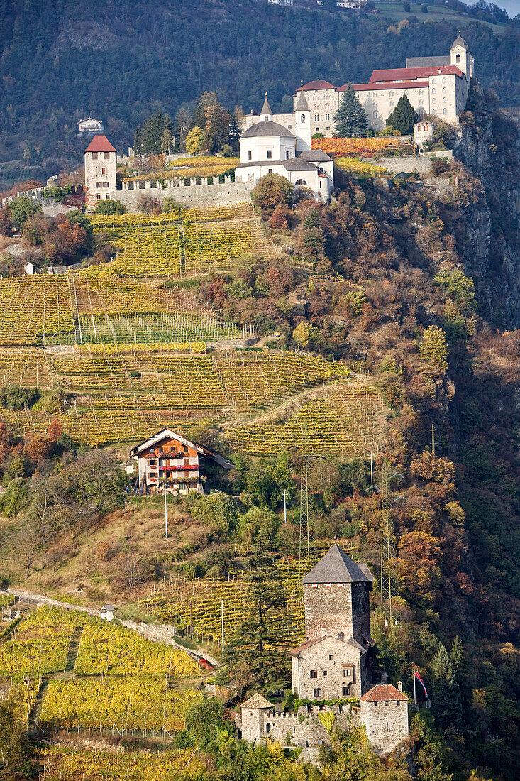 Schloss Branzoll und Kloster Säben, Klausen, Trentino-Alto Adige, Italien