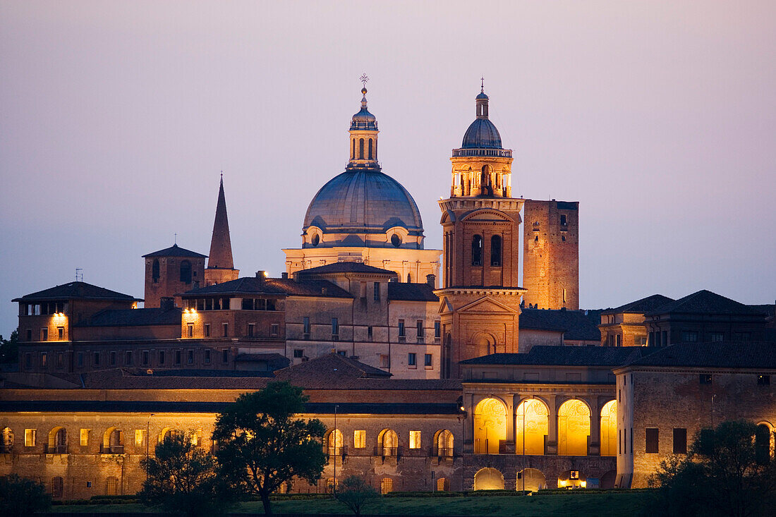The Palazzo Ducale and the Basilica di Sant'Andrea in the evening, Mantua, Lombardy, Italy, Europe