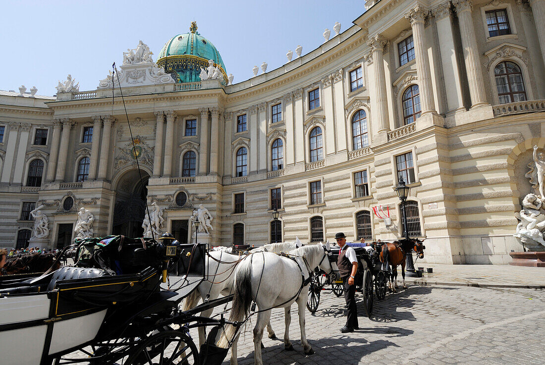 Fiaker, Spanish riding school, Hofburg Imperial Palace, Vienna, Austria