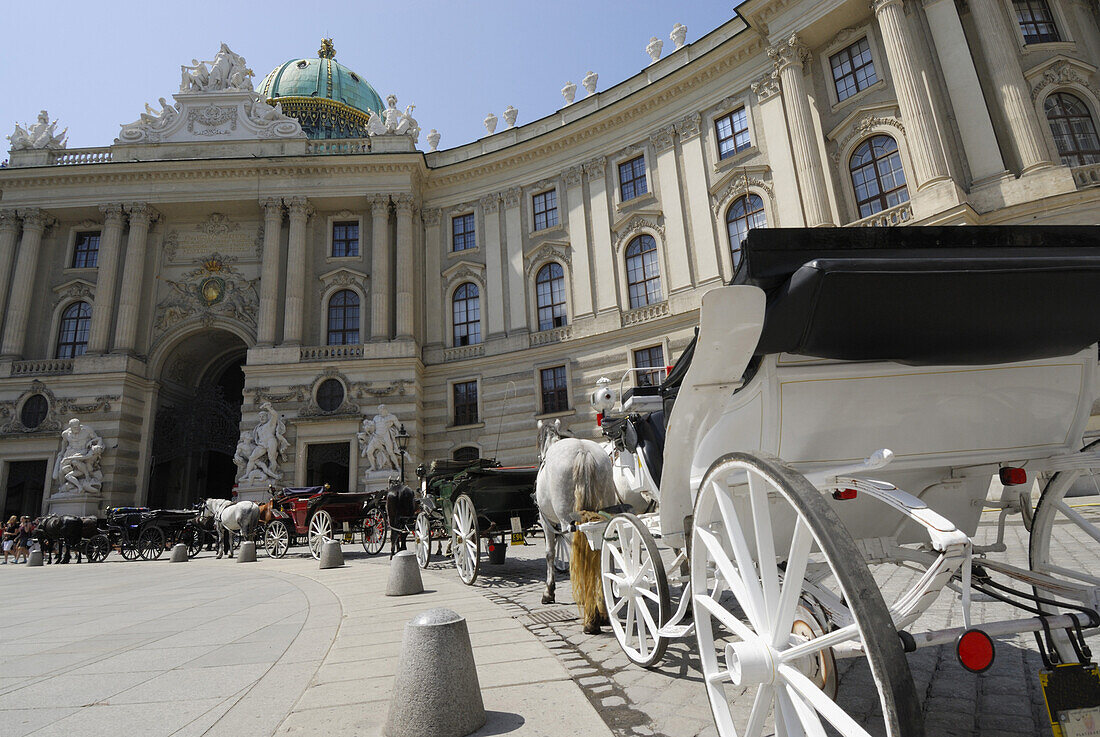 Fiaker, Spanische Hofreitschule, Hofburg, Wien, Österreich