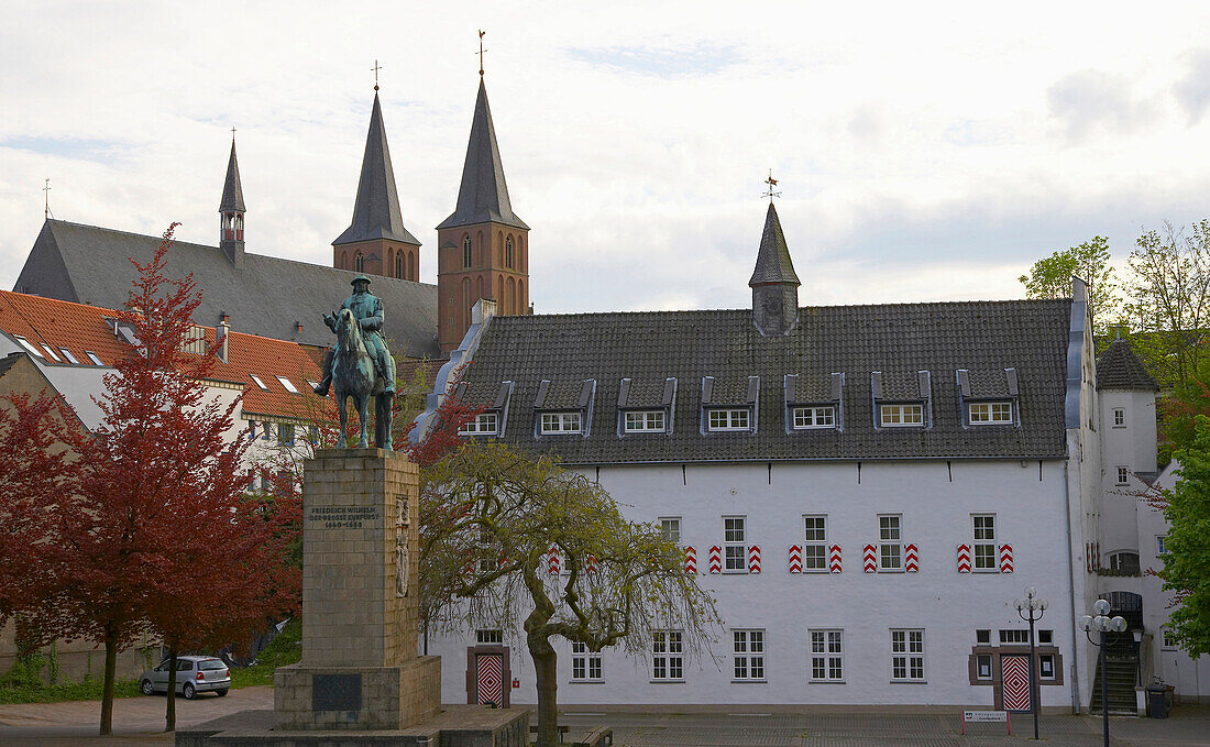 Historical city of Kleve, spring, Niederrhein, North Rhine-Westphalia, Germany, Europe