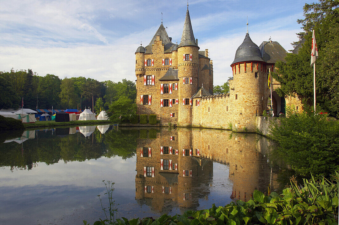 Burg Satzvey, Mechernich, Eifel, Nordrhein-Westfalen, Deutschland