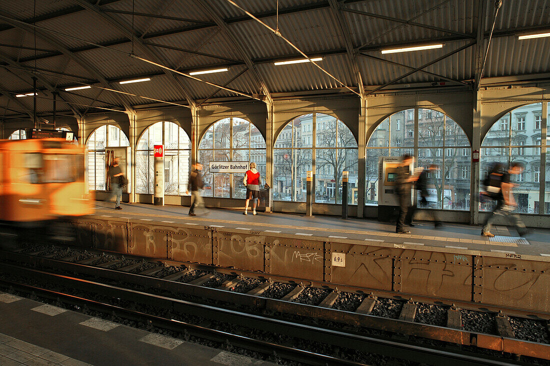 Görlitzer U-Bahnhof, Berlin