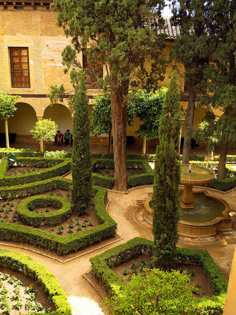 Gardens of the Alhambra palace, Patio de Lindaraja, Granada, Andalucia, Spain