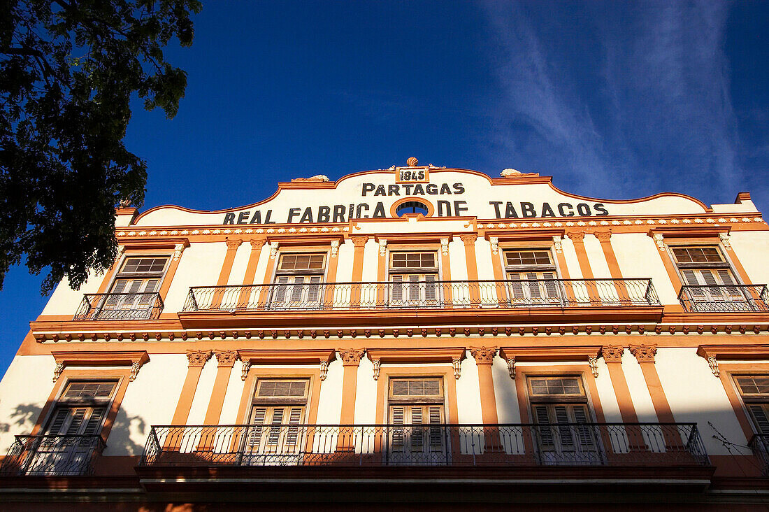 Cigar factory in Parque Central, Partagas Real Fabrica de Tabacos, Havana, Cuba, Caribbean