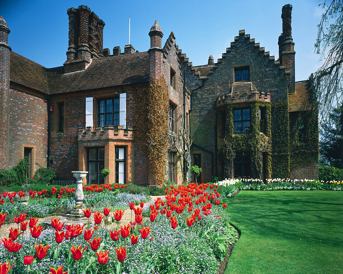 Chenies Manor, Chenies Buckingham, Buckinghamshire, UK, England