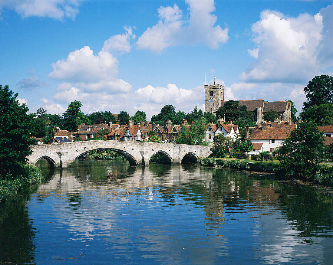 Village View with River Medway, Aylesford, Kent, UK, England