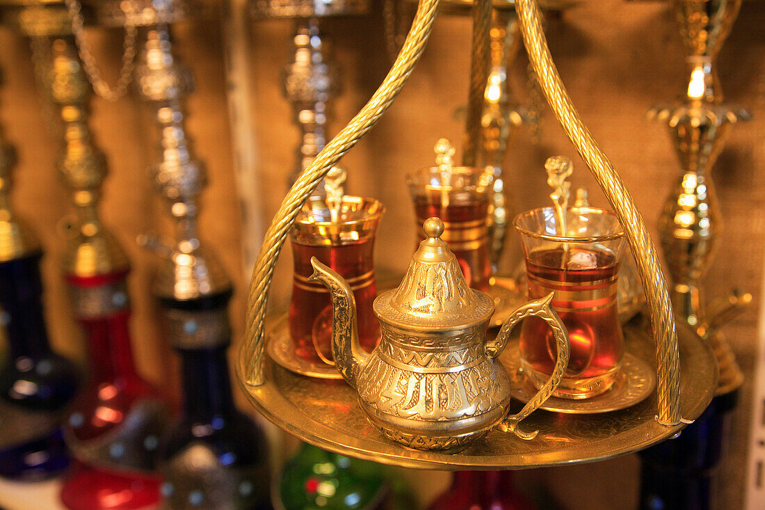 Apple tea in the bazaar, Food and Drink, Turkey