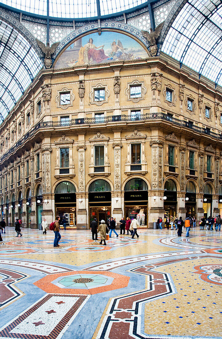Galleria Vittorio Emanuele II, shopping mall, Milan, Lombardy, Italy