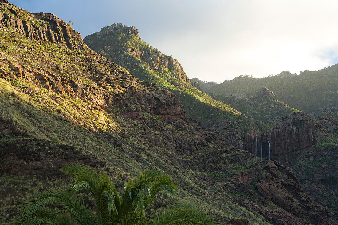 Blick auf Berge und das Tal von El Risco, Naturpark Tamadaba, Gran Canaria, Kanarische Inseln, Spanien, Europa