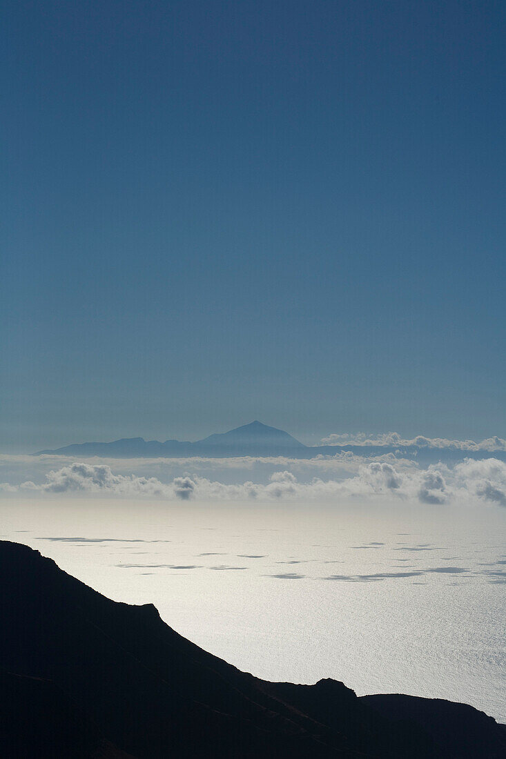 Blick von Gran Canaria auf die Insel Teneriffa mit Vulkan Teide, Gran Canaria, Kanarische Inseln, Spanien, Europa