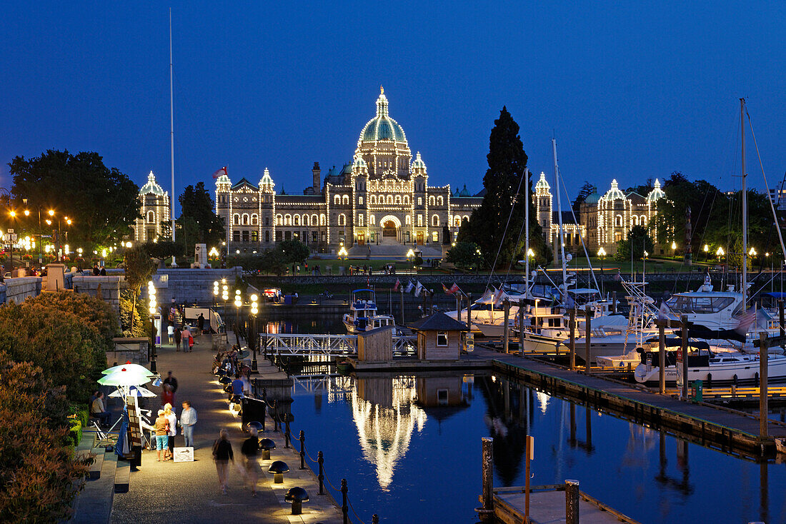 Hafen von Viktoria, beleuchtetes Parlament, Vancouver Island, Kanada, Britisch Kolumbien, Nordamerika