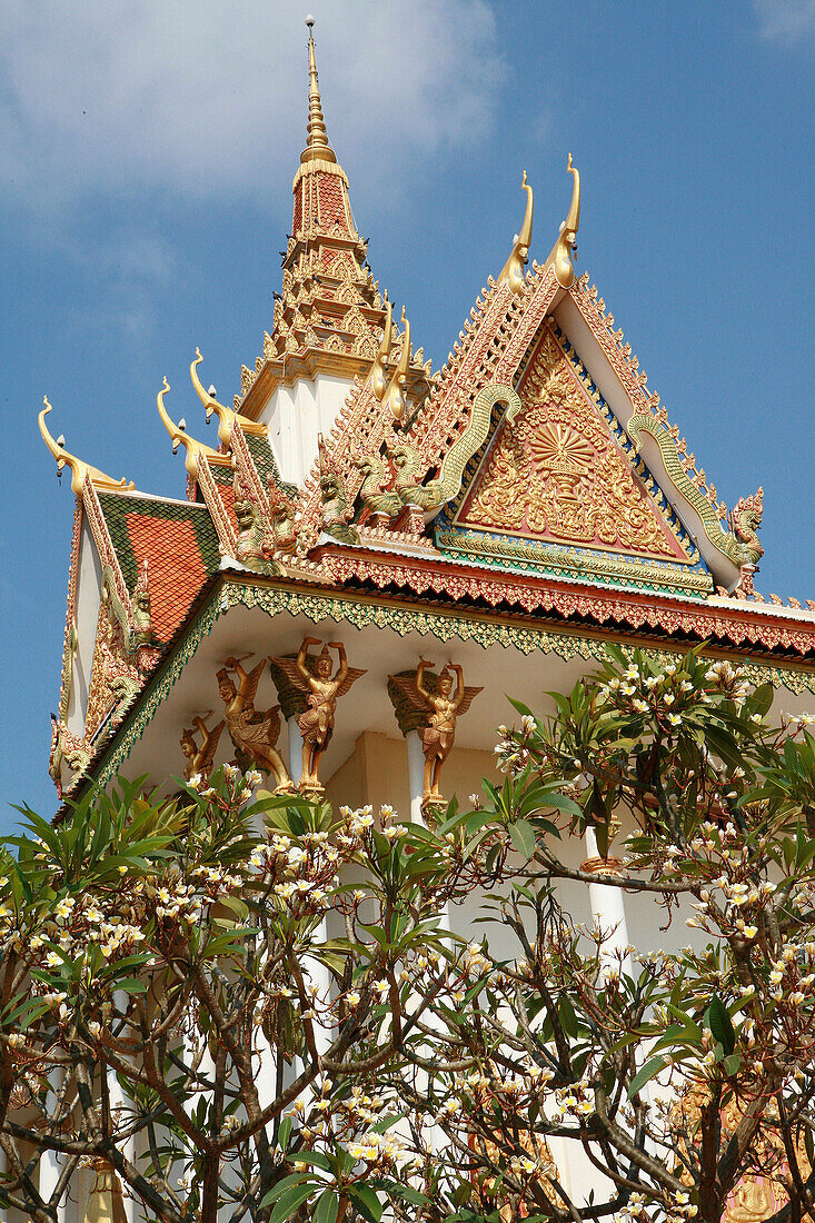 Po Ransey Temple through trees, Phnom Penh, near, Cambodia