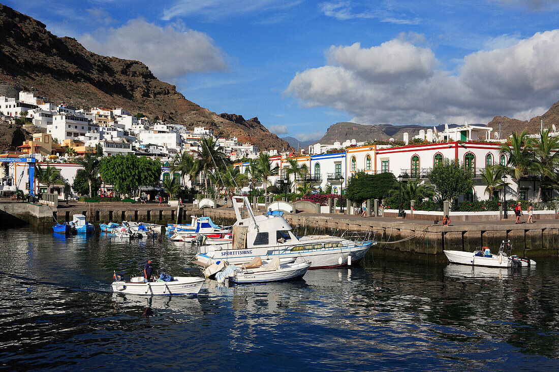 Harbour and town, Puerto de Mogan, Gran Canaria, Canary Islands