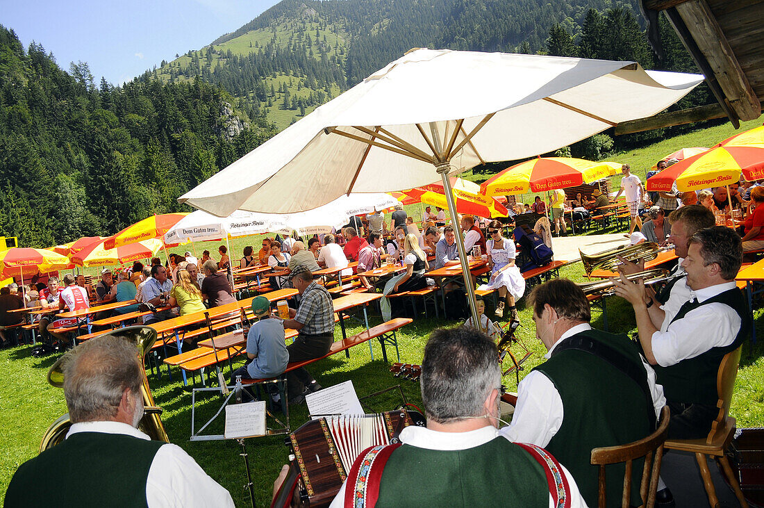 Band playing in a beer garden, alp at Hochries, Samerberg, Chiemgau, Bavaria, Germany