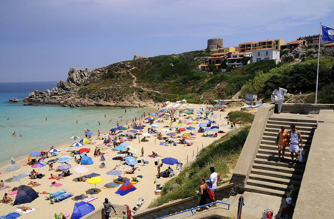 People on the beach in the sunlight, Santa Teresa, North Sardinia, Italy, Europe