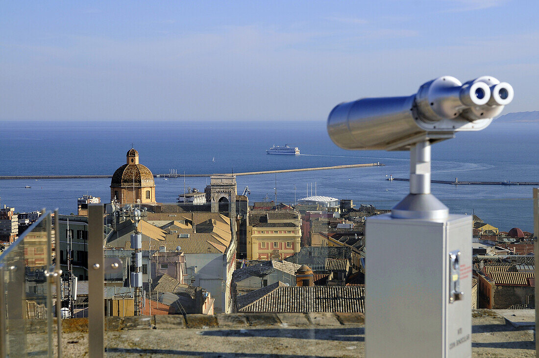 Blick vom Torre di San Pencrazio auf die Häuser von Cagliari, Sardinien, Italien, Europa