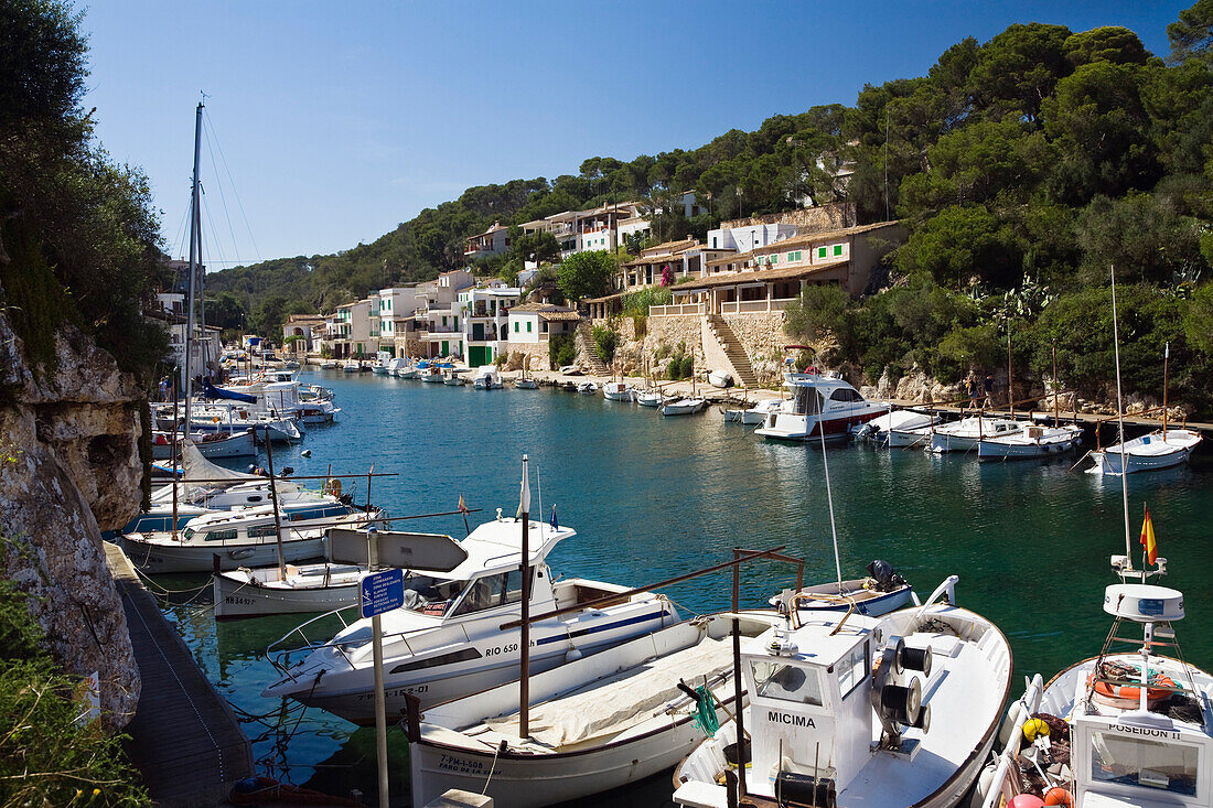 Boote im Hafen in Cala Figuera, Mallorca, Balearen, Mittelmeer, Spanien, Europa