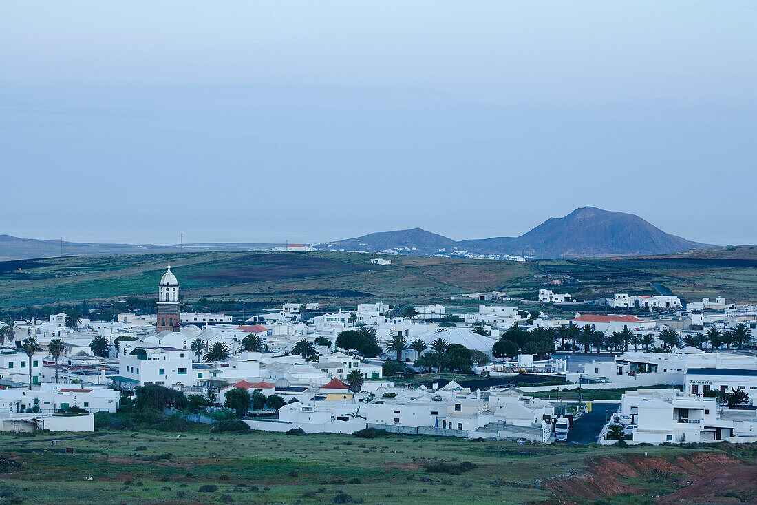 View of the village with church, Nuestra Senora de Guadalupe, Teguise, UNESCO Biosphere Reserve, Lanzarote, Canary Islands, Spain, Europe