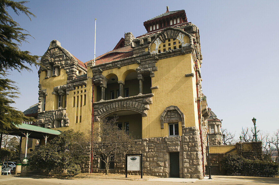 China. Shandong Province. Qingdao: Qingdao Old Town. Qingdao Ying Binguan,  former residence of German governor built in 1903,  exterior