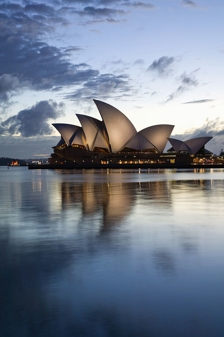 Australia - New South Wales (NSW) - Sydney: Sydney Opera House at dawn