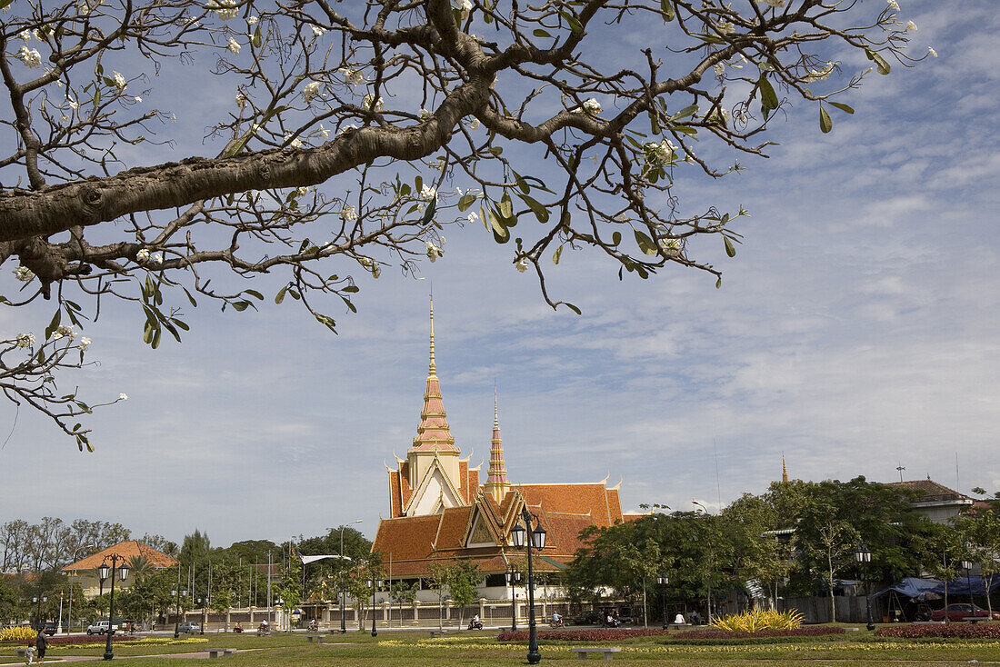 Hu Sen Park with Old National Assembly under clouded sky,  Phnom Penh, Cambodia, Asia