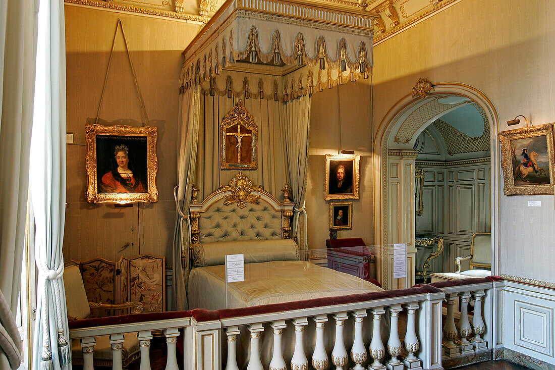 Madame De Maintenon'S Bedroom, Chateau De Maintenon, Eure-Et-Loir, France