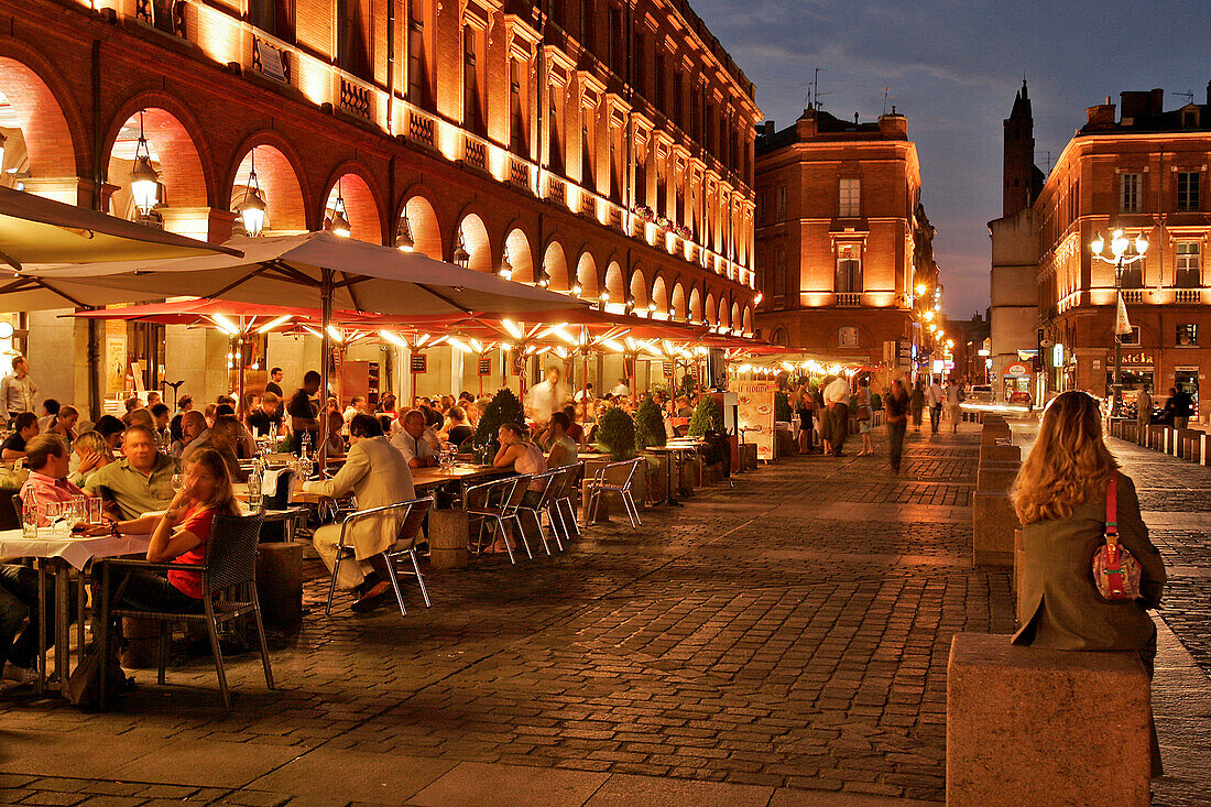 Sidewalk Cafes Under The Arches Across From The Town Hall At Nightfall, Place Du Capitole, Toulouse, Haute-Garonne (31), France