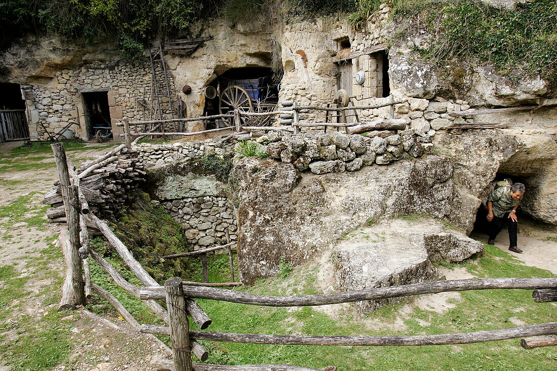 Cave Dweller'S Farm, Troglodyte Valley Of The Goupillieres, Azay-Le-Rideau, Indre-Et-Loire (37), France