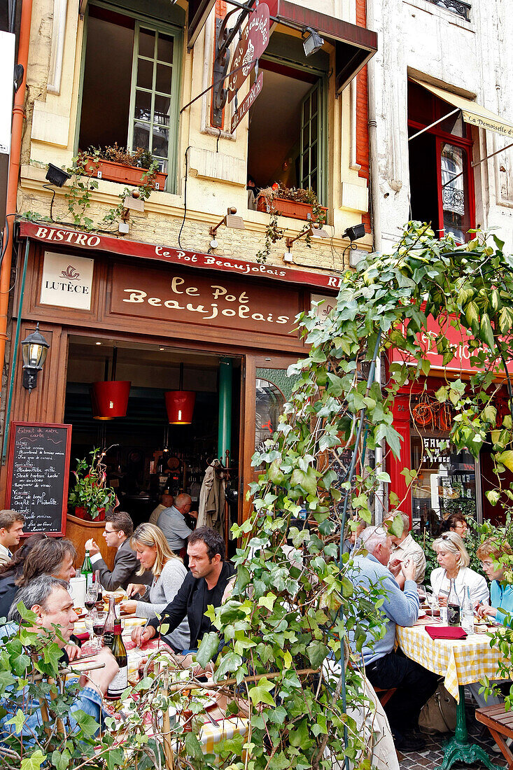 Terrace Of The Restaurant 'Le Pot Beaujolais', Rue De Paris, Lille, Nord (59), France