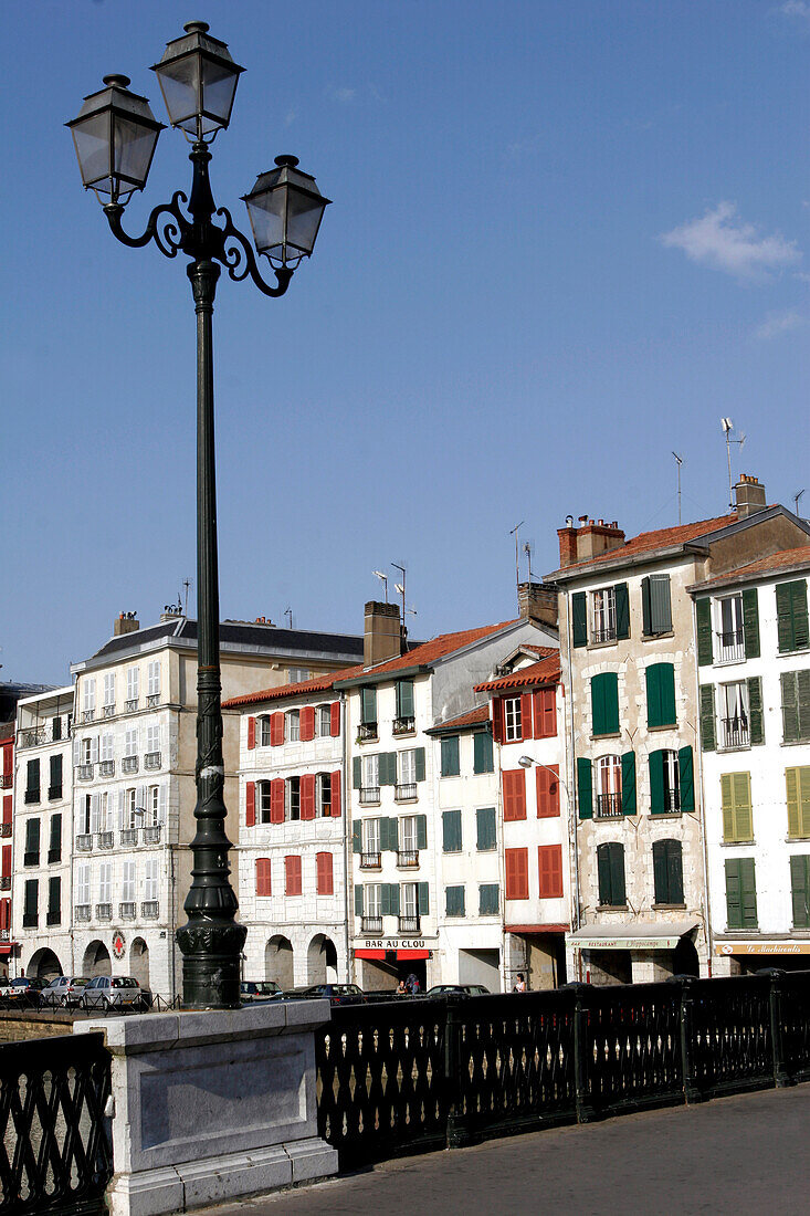 Houses On The Quays Of The Nive, Petit Bayonne, Basque Country, Basque Coast, Bayonne, Pyrenees Atlantiques, (64), France